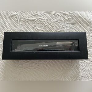MAC Cosmetics Black Makeup Brush